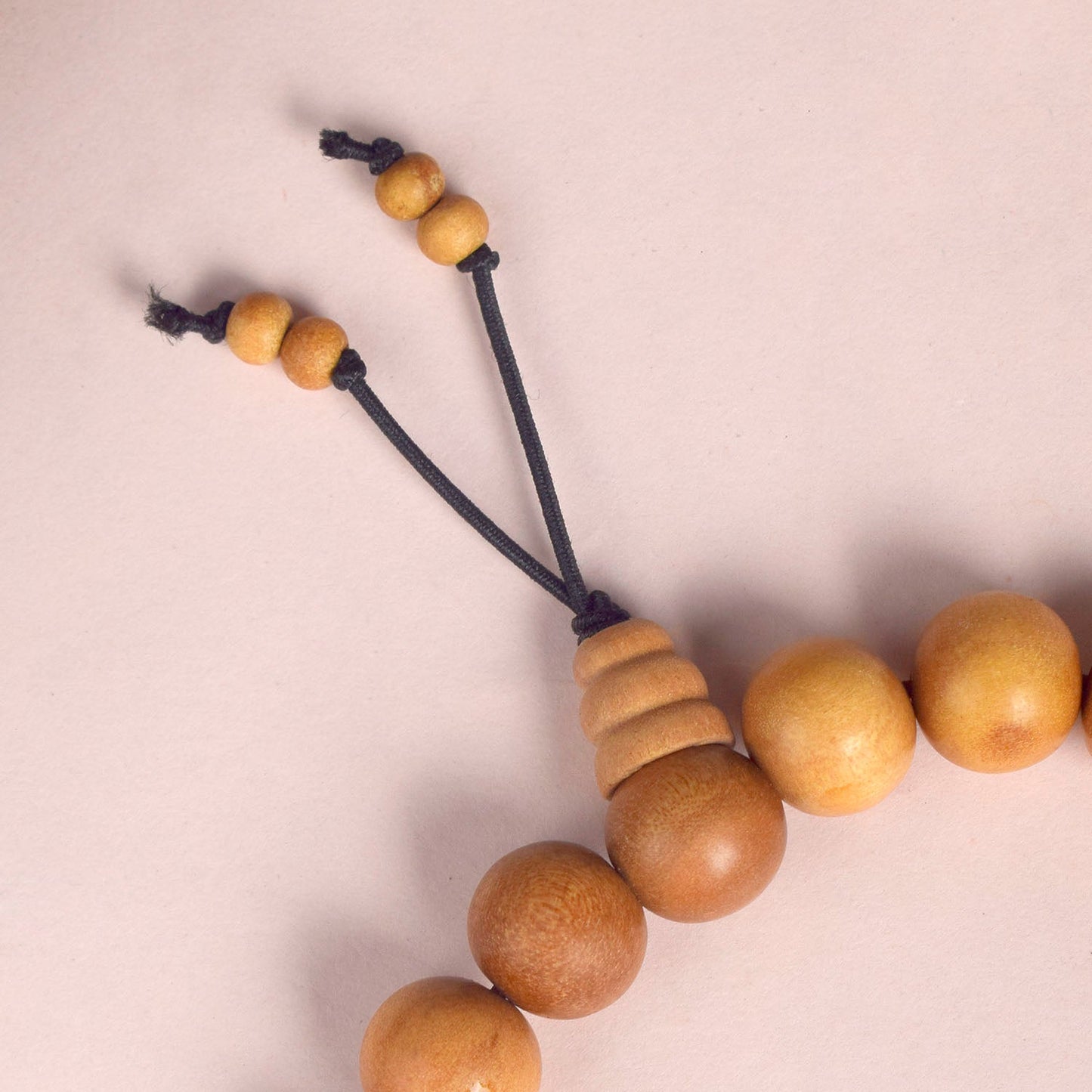 Scented 12 mm White Chandan Bracelet